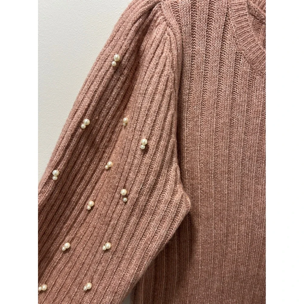NWT Liz Claiborne Women Pearl Embellished Puff Sleeve Ribbed Knit Sweater Pink L